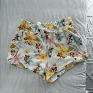 Disney Parks Minnie Mouse Ladies Womens Floral Tropical Shorts Size medium
